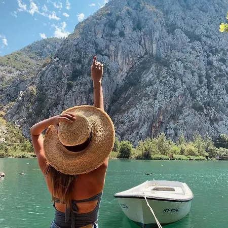 Deluxe Lara * Omiš